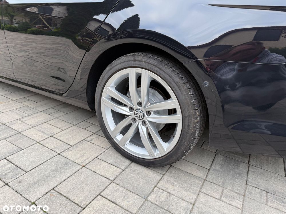Volkswagen Golf - 26