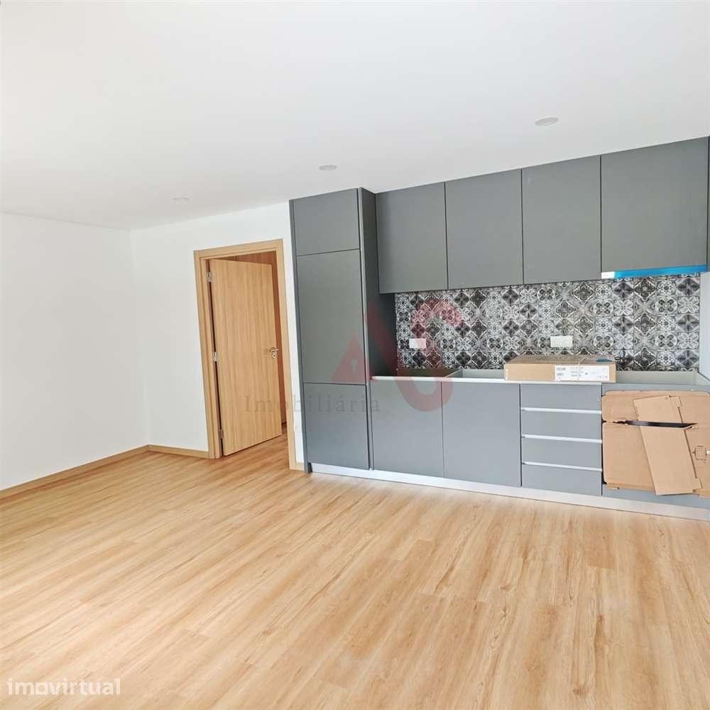 Apartamento T1 NOVO com TERRAÇO, 1 quarto, roupeiro embutido, Infias, - Grande imagem: 4/28