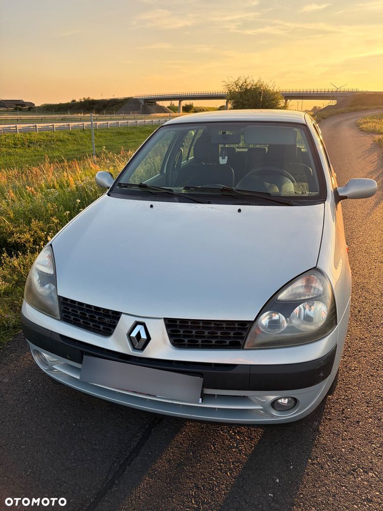 Renault Clio 1.2 16V Confort Authentique - 1