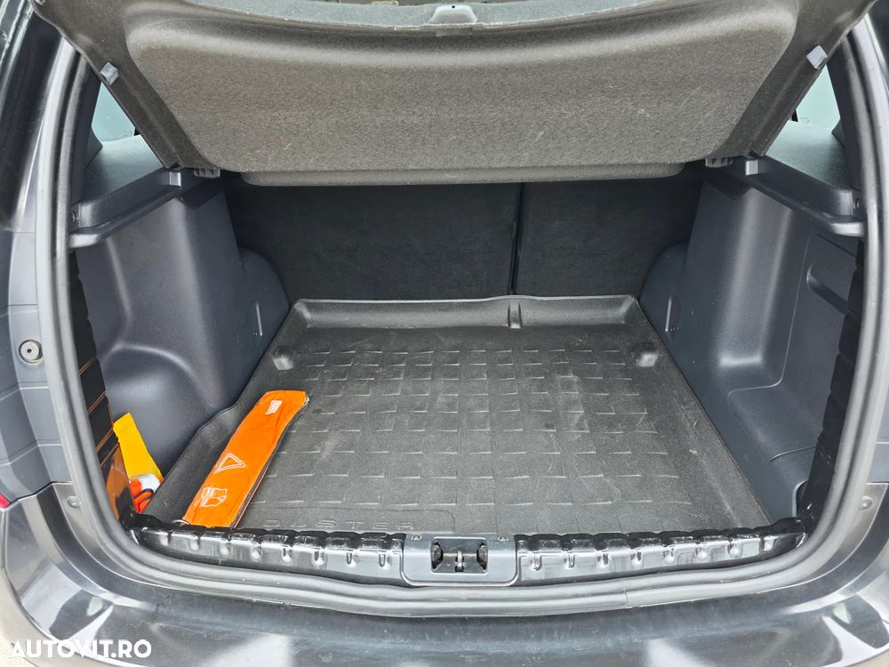 Dacia Duster dCi 110 FAP 4x2 Laureate - 10