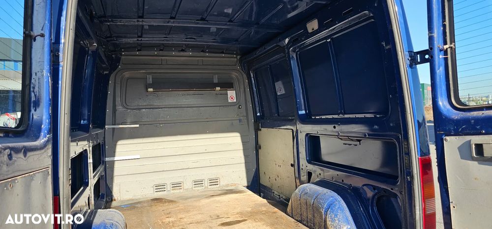 Volkswagen LT 35 2.5 TDi - 12