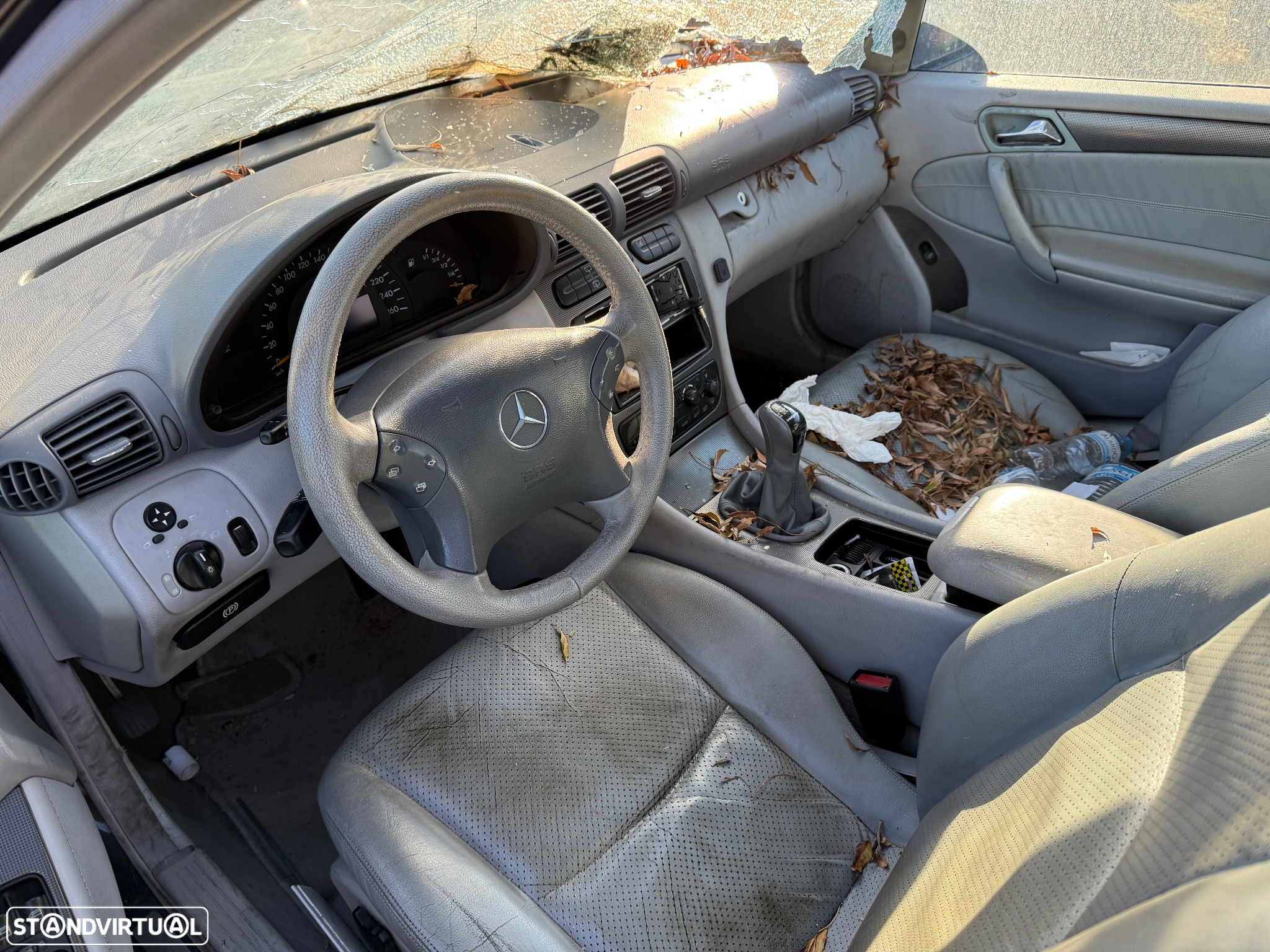 Mercedes Class C W203 de 2002 para peças - 5