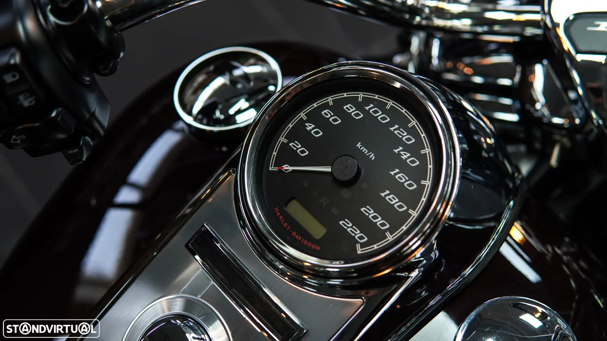 Harley-Davidson Road King Classic - 27