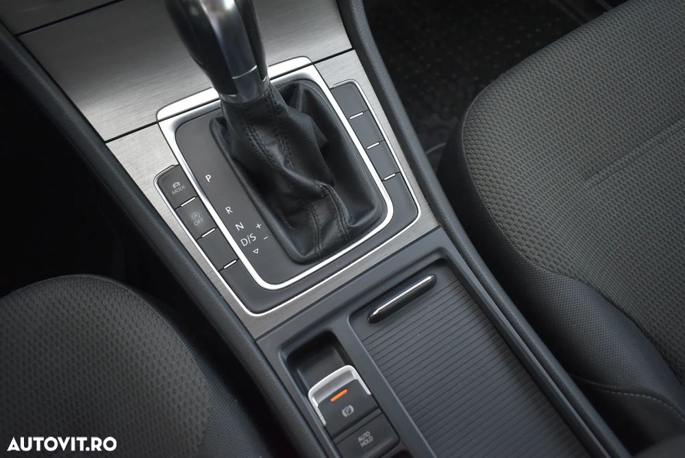 Volkswagen Golf 1.6 TDI DPF BMT DSG Comfortline - 14