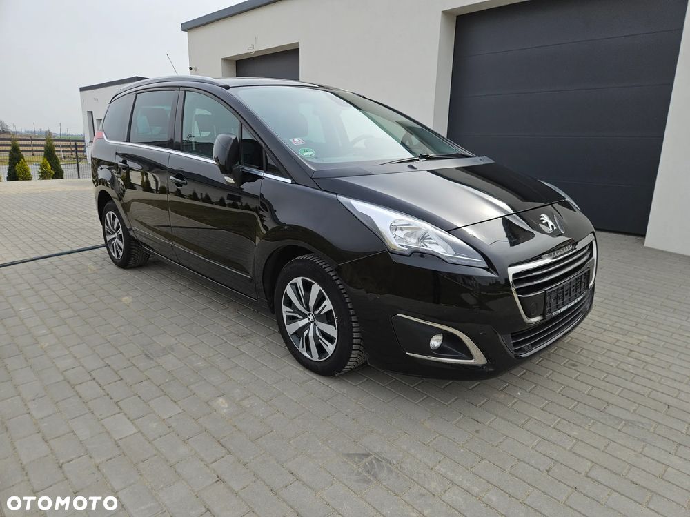 Peugeot 5008 HDI 150 Allure - 3
