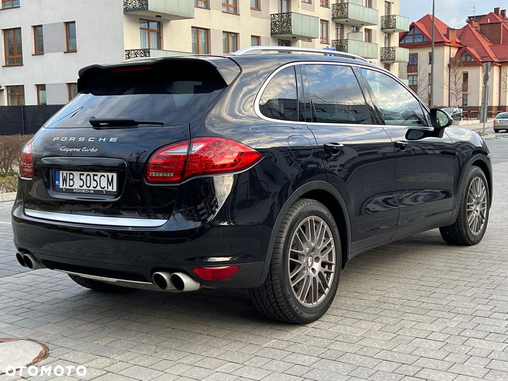 Porsche Cayenne Turbo Tiptronic S - 8