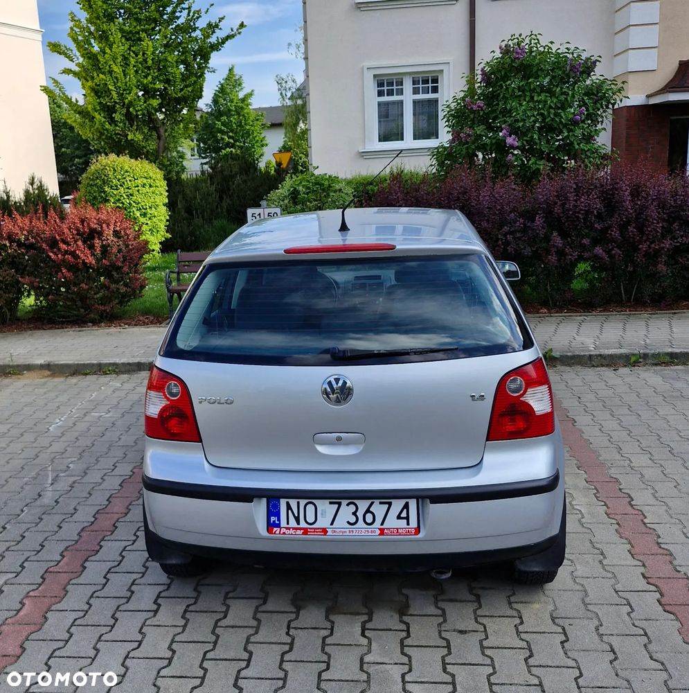Volkswagen Polo 1.4 16V Comfortline - 5