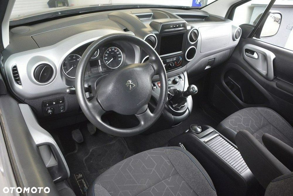 Peugeot Partner - 11