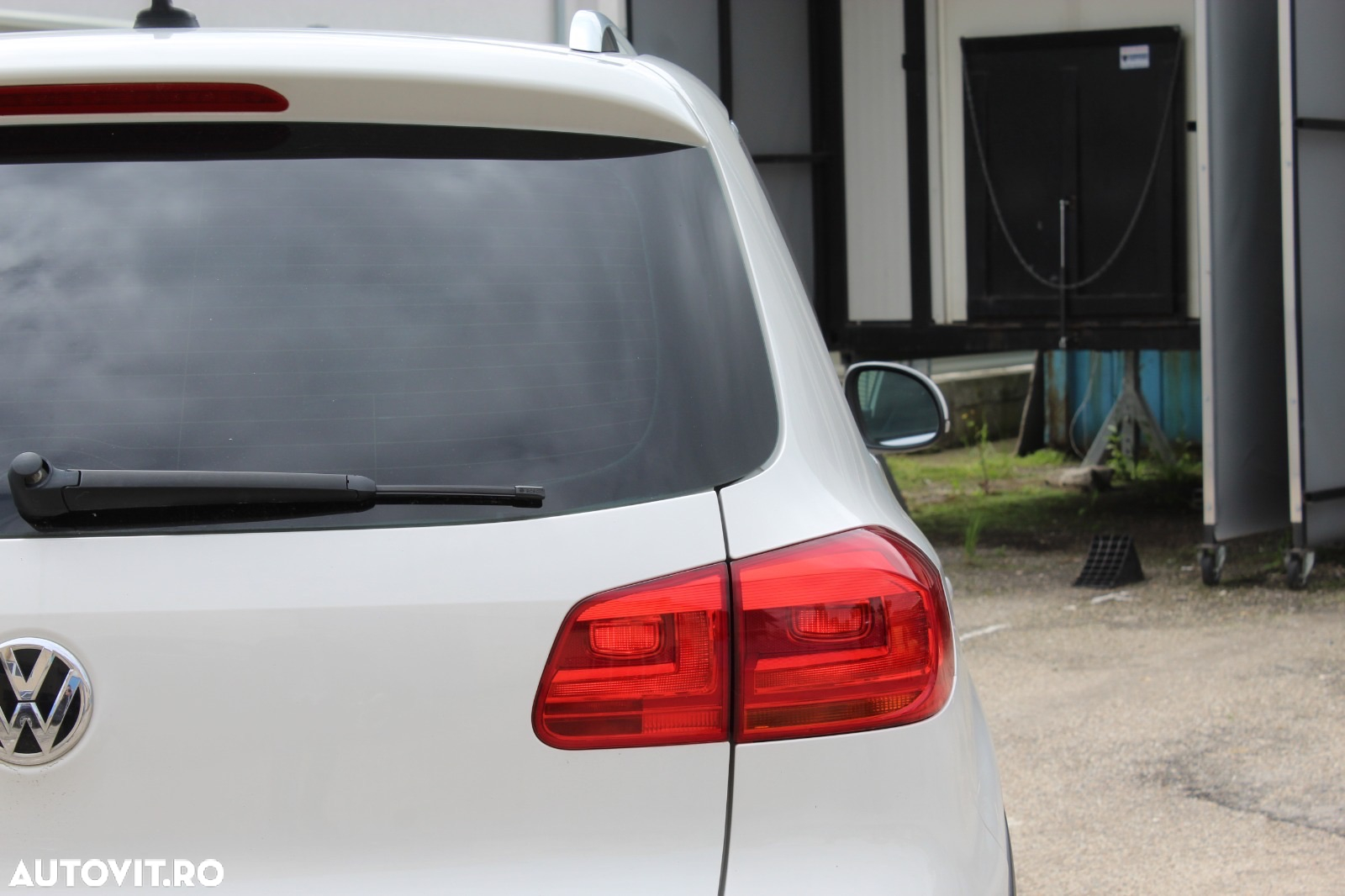 Volkswagen Tiguan 2.0 TDI 4Motion DSG Sport & Style - 8