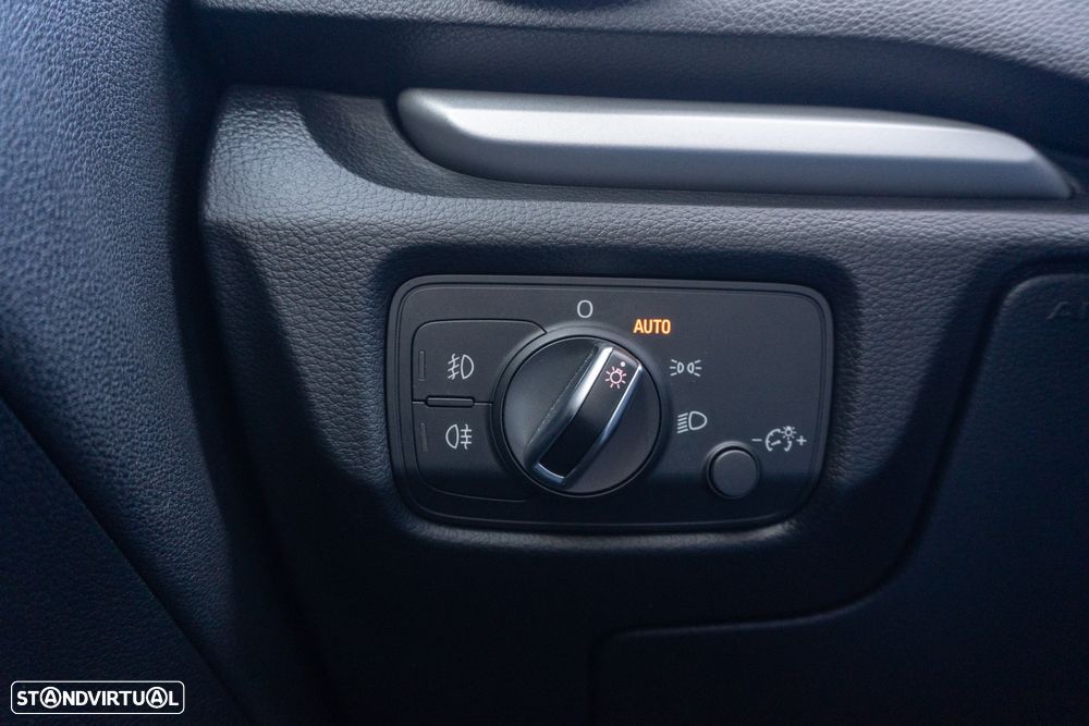 Audi A3 Limousine 1.6 TDI S-line - 19