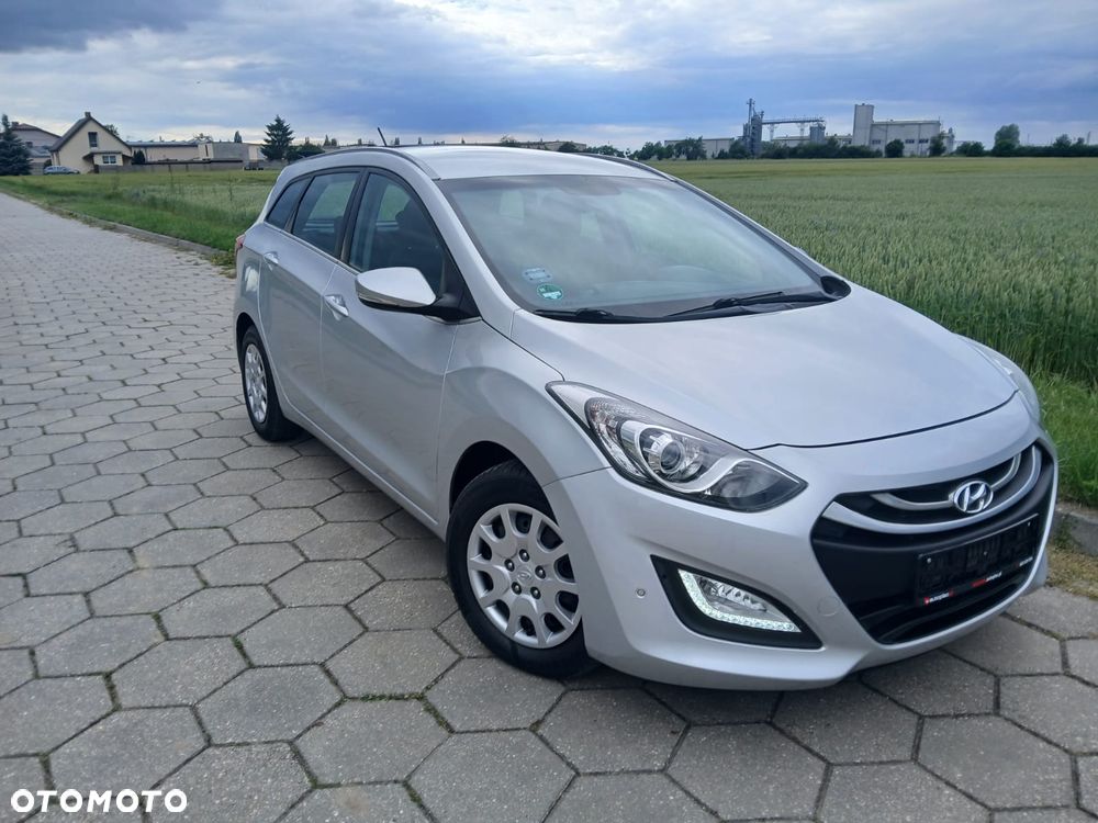 Hyundai i30 1.6 Comfort - 17