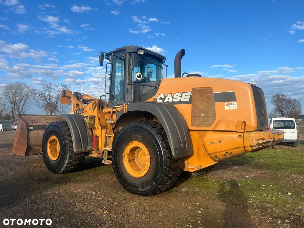 Case 921E - 1