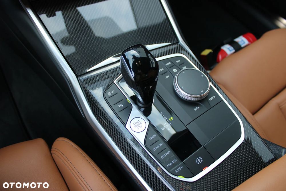 BMW Seria 3 M340i xDrive - 21