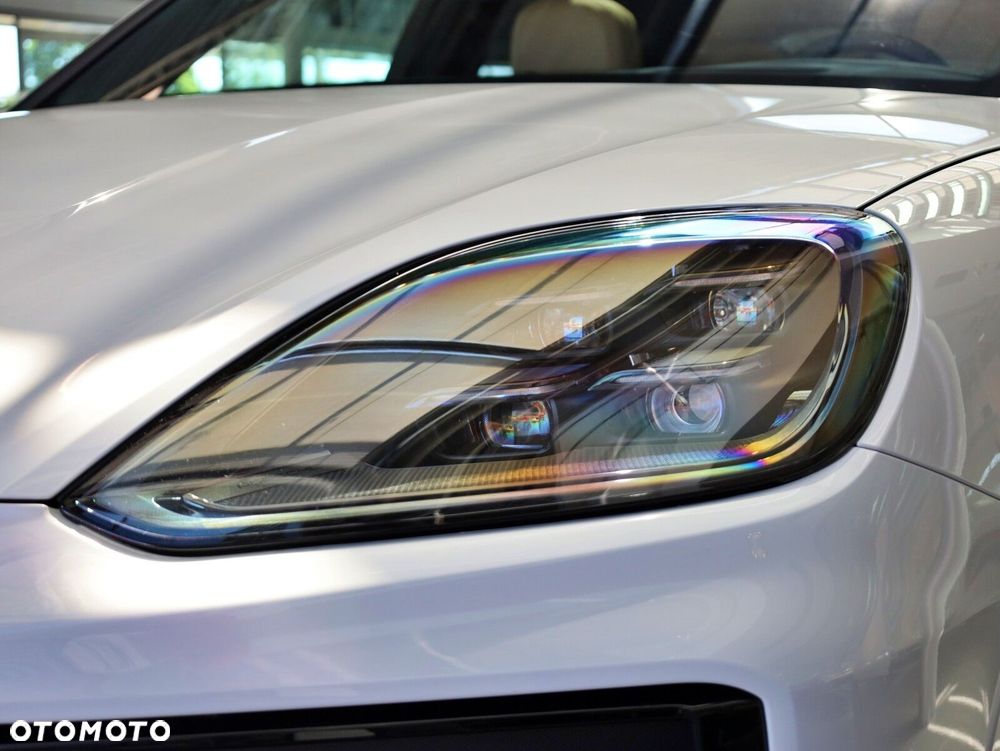 Porsche Cayenne - 14