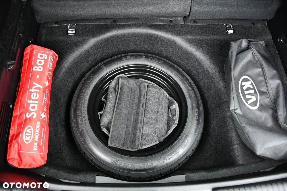 Kia Venga - 38
