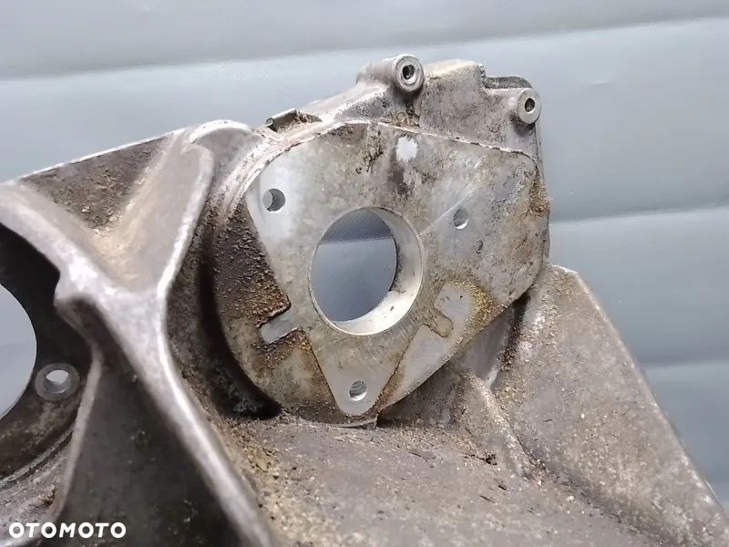 łapa wspornik pompy alternatora vw crafter 2e 2.5 tdi 076145167 - 4