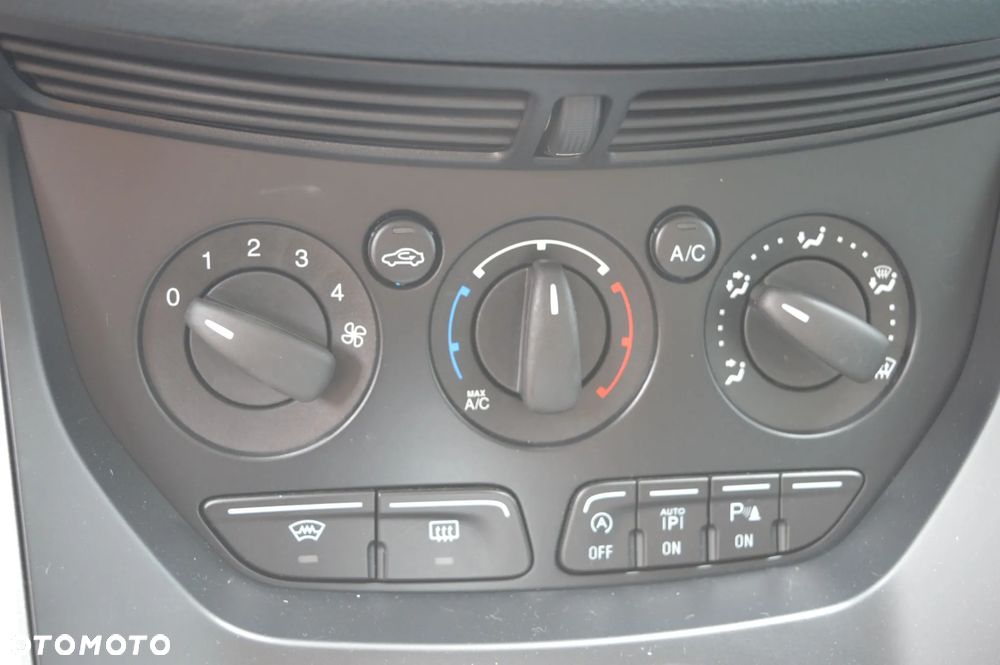 Ford C-MAX 1.0 EcoBoost Start-Stopp-System Champions Edition - 22
