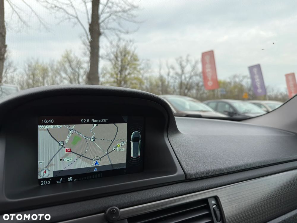 Volvo XC 70 ver-d4-drive--e-dynamic-momentum - 32