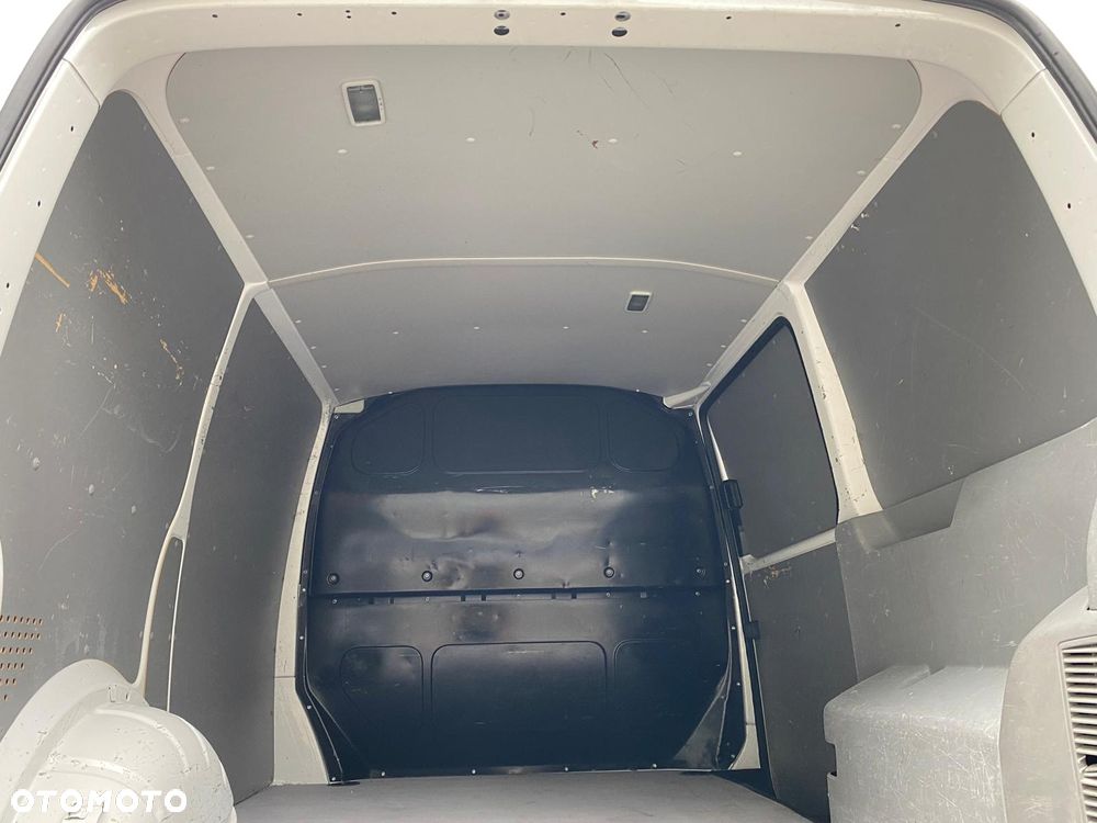 Volkswagen TRANSPORTER - 28