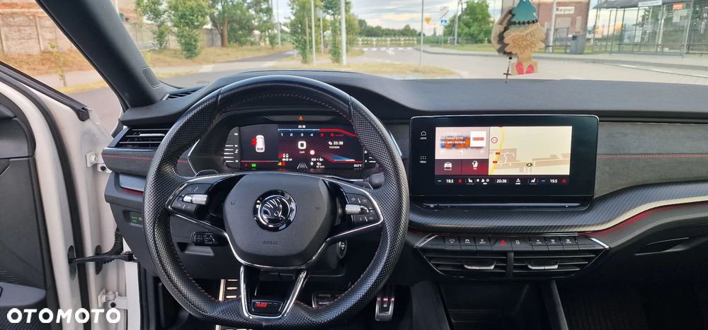 Skoda Octavia 2.0 TDI RS DSG - 18