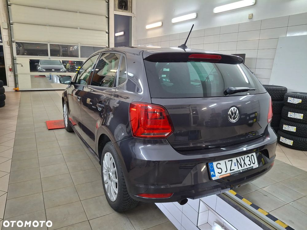 Volkswagen Polo - 2