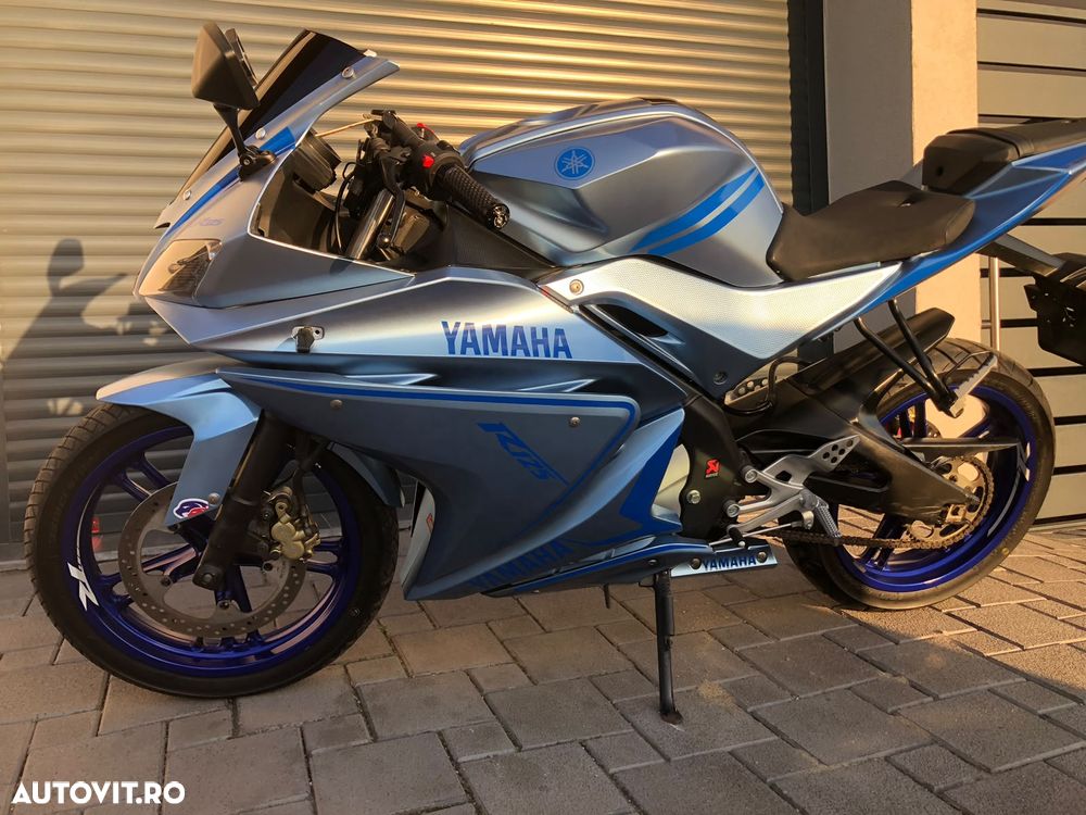 Yamaha YZF-R125 - 2