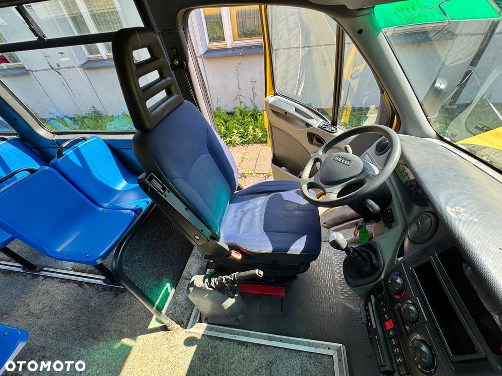 Iveco A50 28 osób - 9