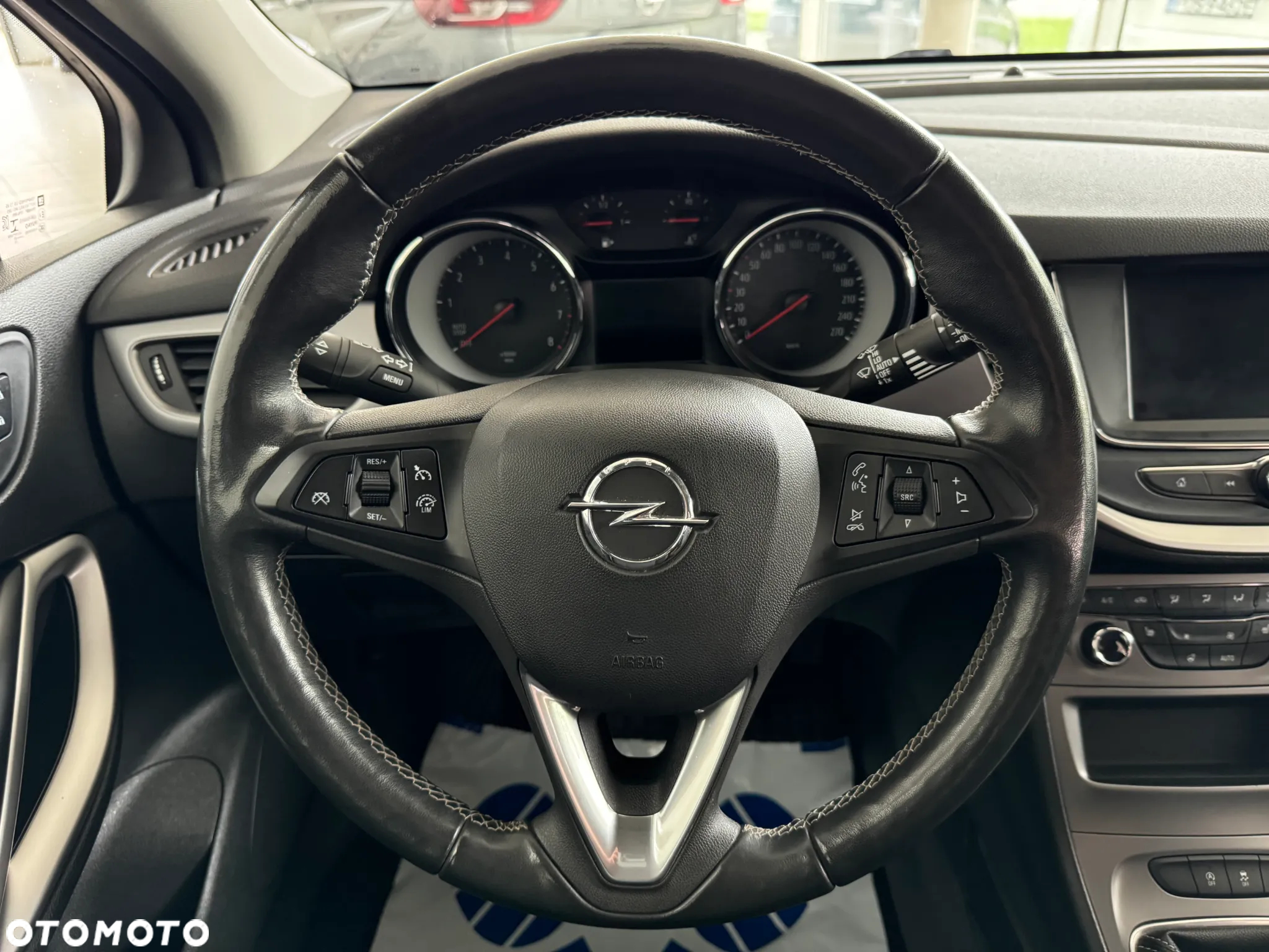 Opel Astra V 1.2 T Edition S&S - 20