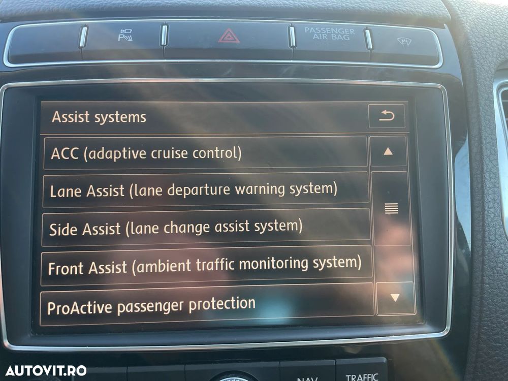 Volkswagen Touareg - 19