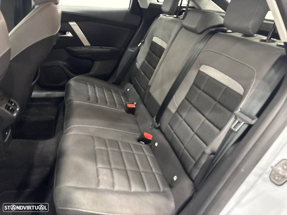 Citroën C4 1.2 Hybrid Plus e-DSC6 - 10