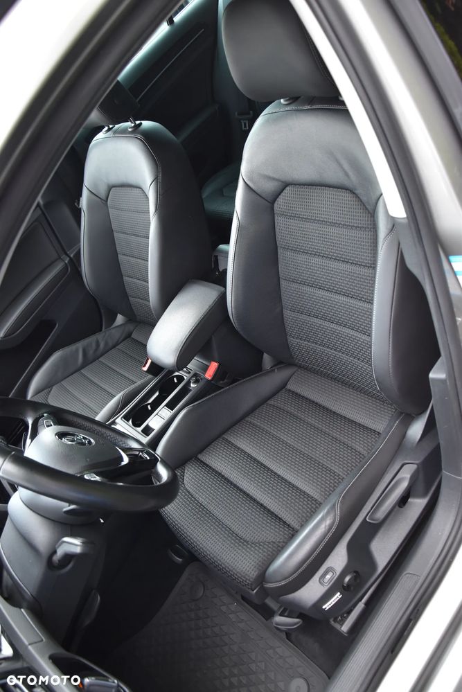 Volkswagen Golf 1.4 TSI (BlueMotion Technology) DSG Comfortline - 19