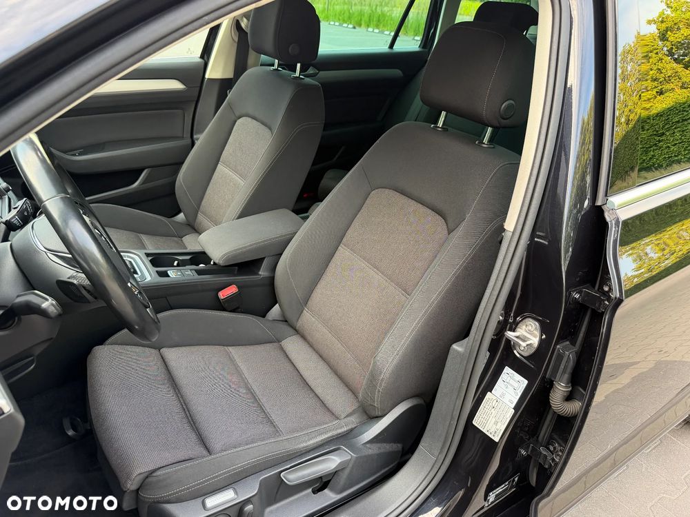 Volkswagen Passat 1.8 TSI (BlueMotion Technology) DSG Comfortline - 28