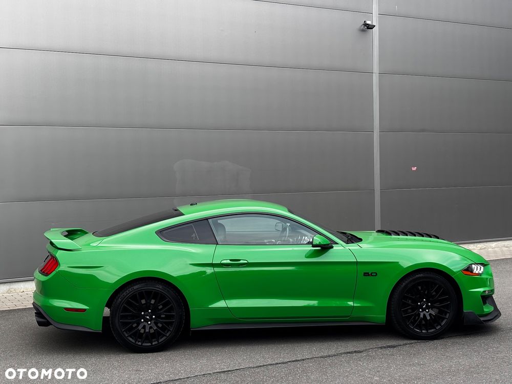 Ford Mustang - 5