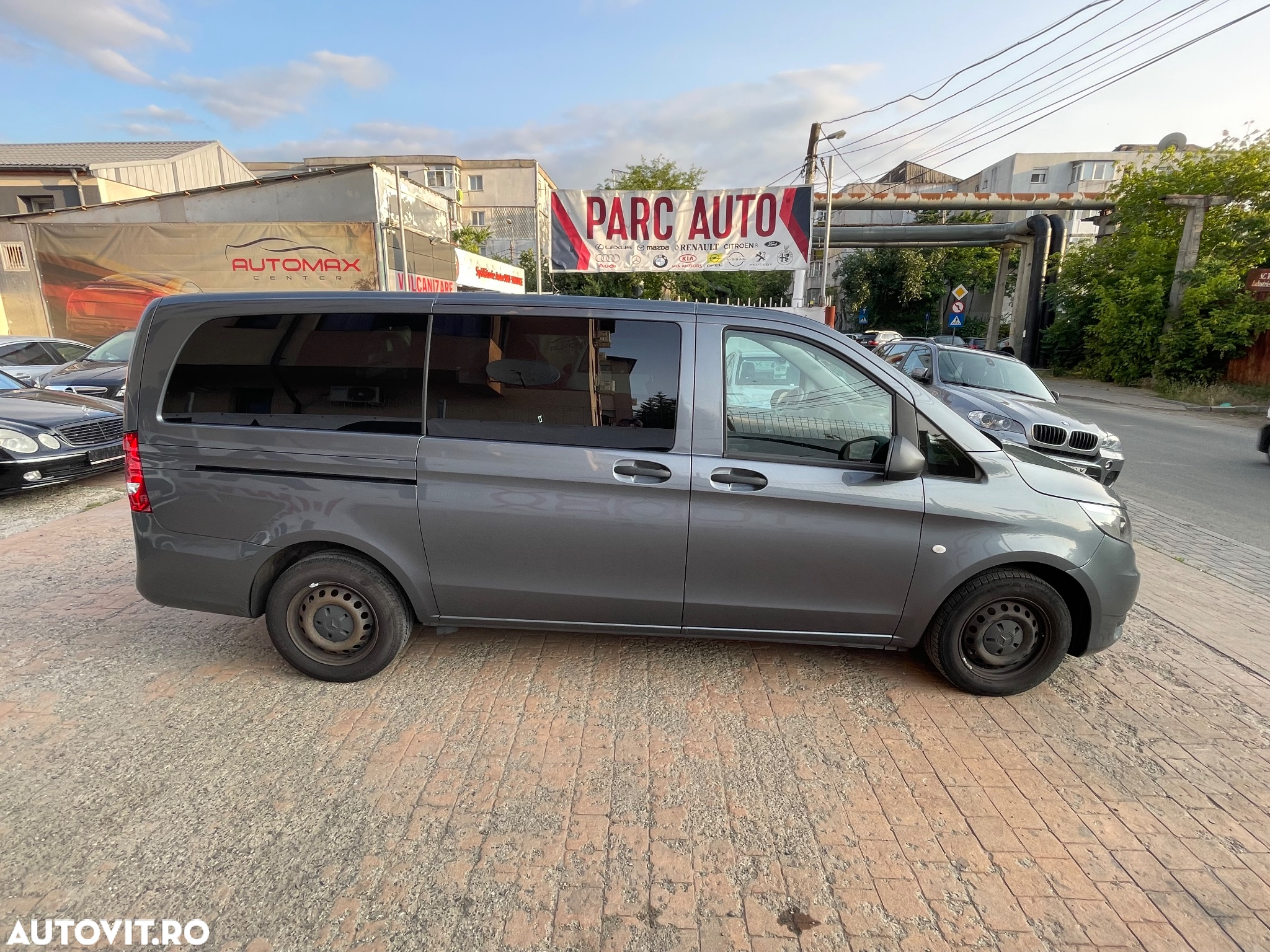 Mercedes-Benz Vito 111 CDI (BlueTEC) Tourer Lang PRO - 12