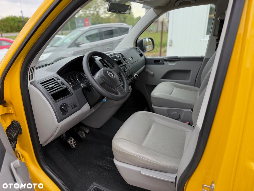 Volkswagen Transporter T5 TDI L1H1 - 12