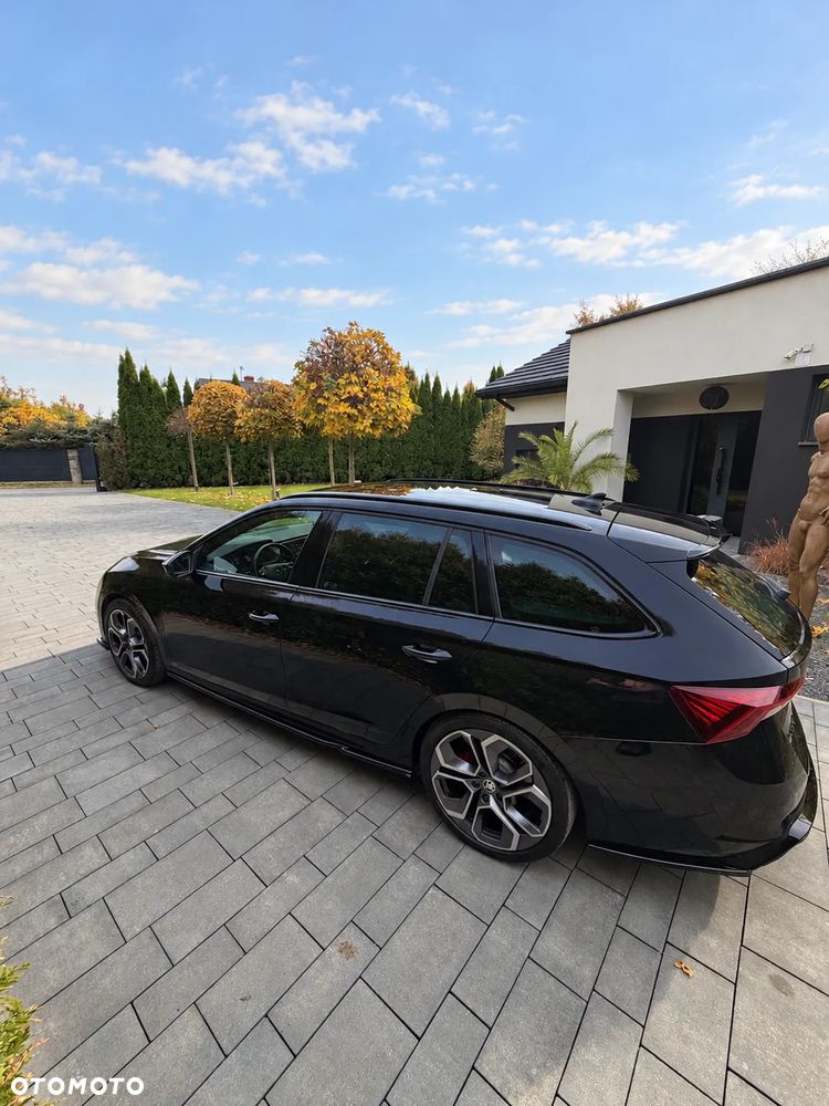 Skoda Octavia 2.0 TSI RS DSG - 17