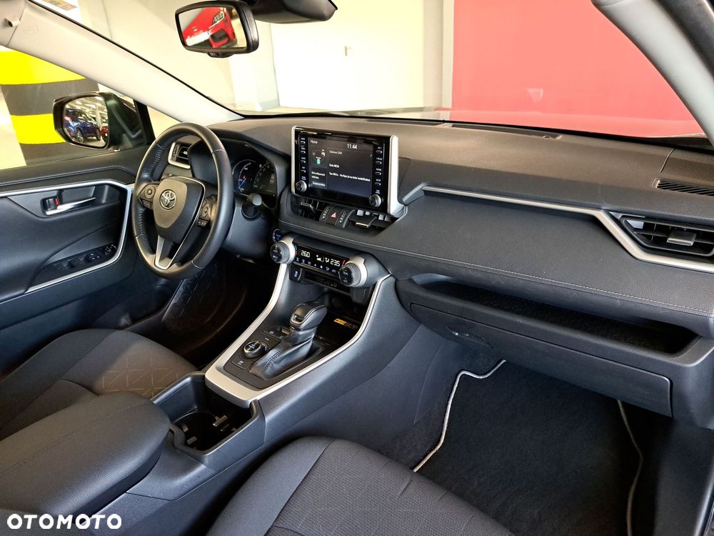 Toyota RAV4 - 17