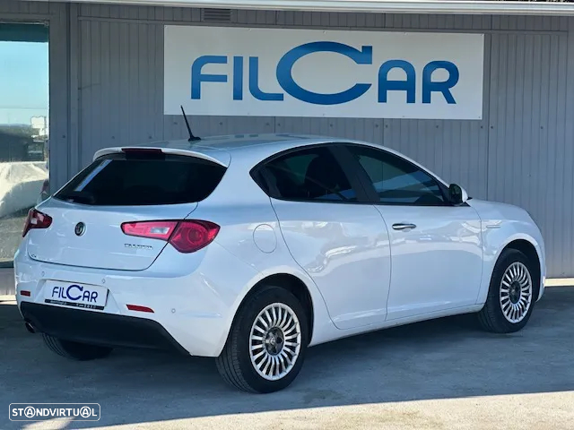 Alfa Romeo Giulietta 1.4 T-Jet Sport - 8
