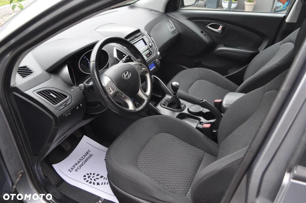 Hyundai ix35 1.6 2WD Fifa World Cup Edition - 17
