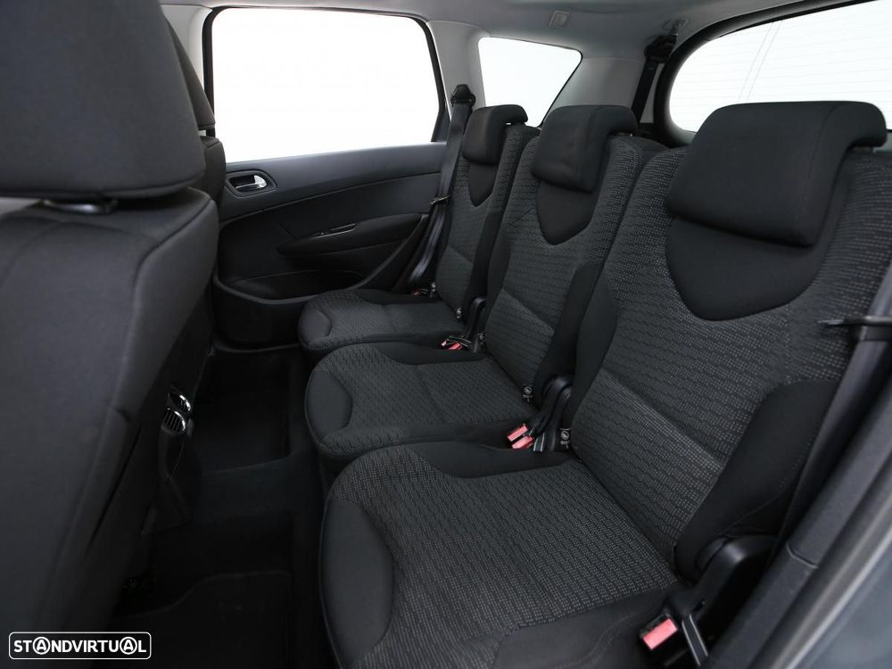 Peugeot 308 SW - 8