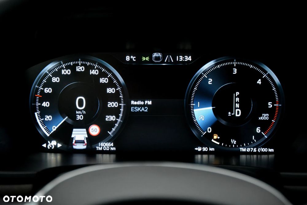 Volvo V90 Cross Country - 37