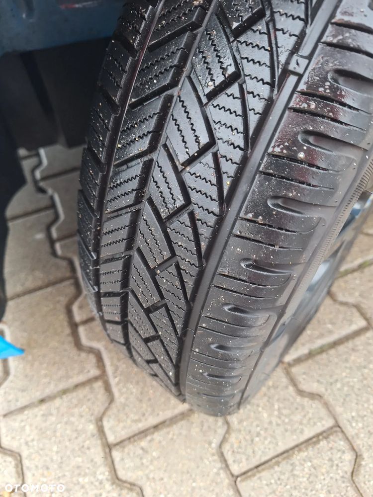 Toyota Aygo x-trend - 24