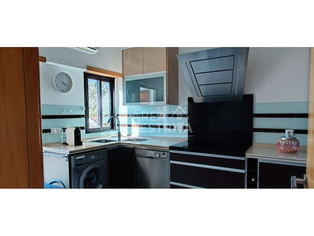 Apartamento T2 Remodelado para Arrendamento - Totalmente Mobilado e... - Grande imagem: 3/31