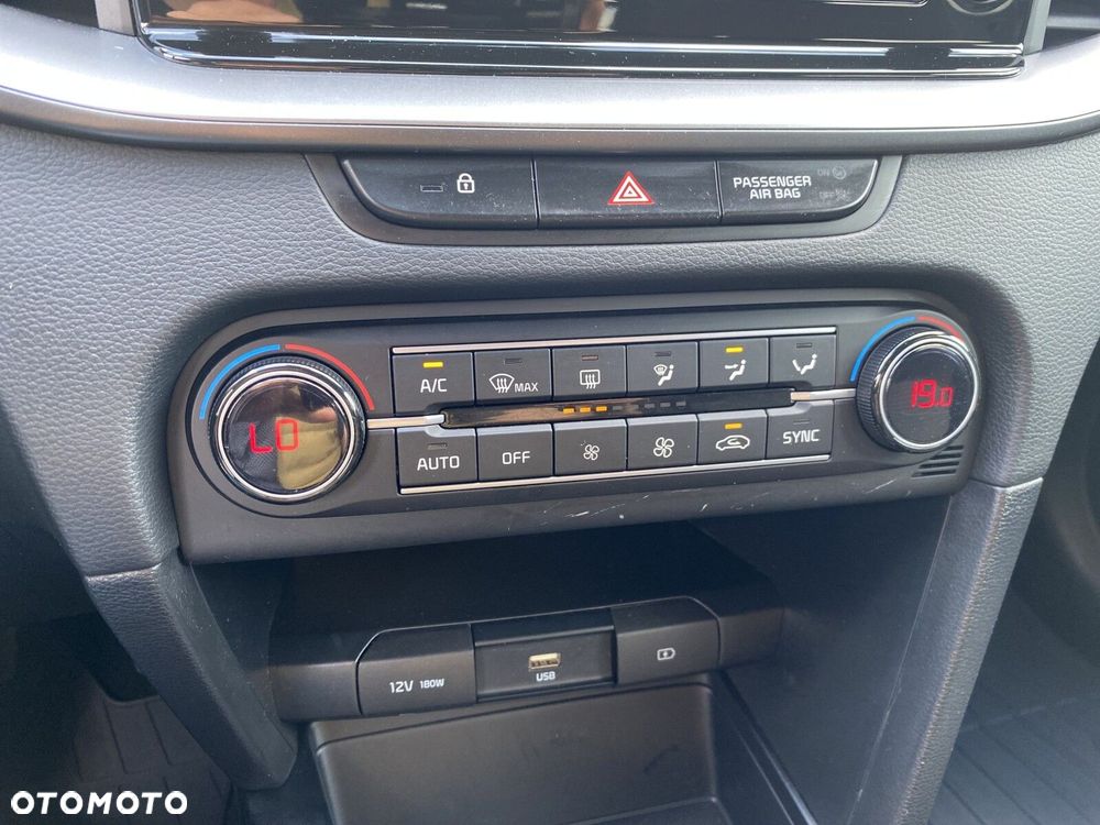 Kia XCeed - 23