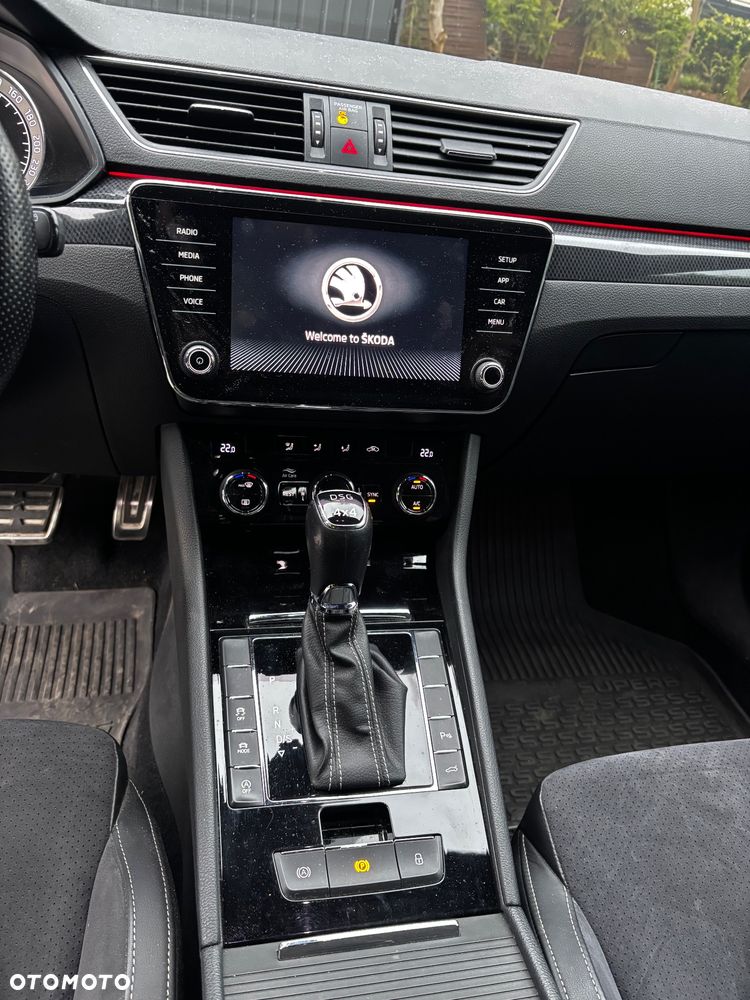 Skoda Superb 2.0 TSI 4x4 Sportline DSG - 9