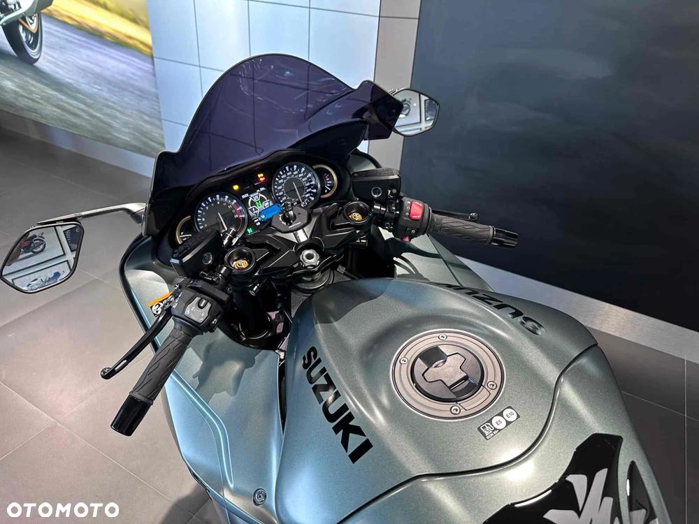 Suzuki Hayabusa - 12
