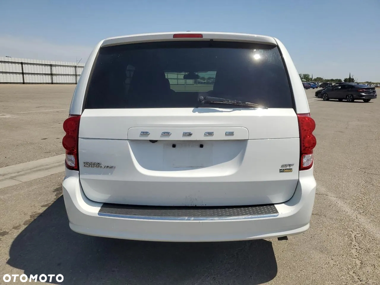 Dodge Grand Caravan - 6