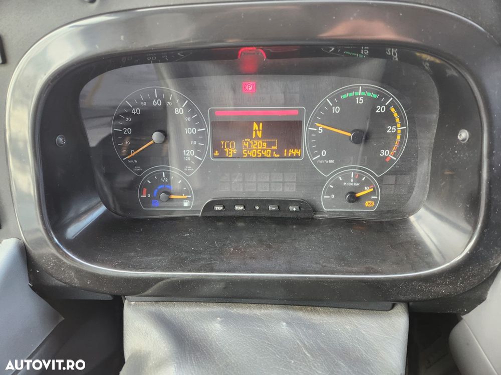 Mercedes-Benz Tourino - 5