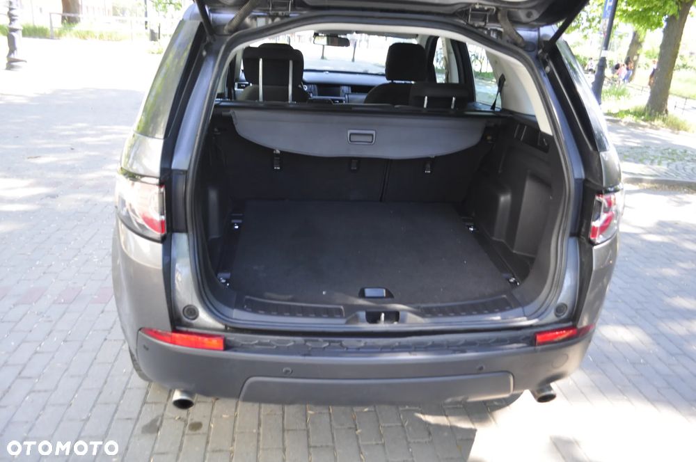 Land Rover Discovery Sport D150 R-Dynamic - 9