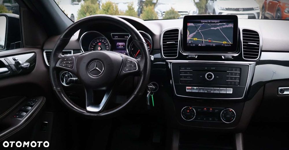 Mercedes-Benz GLE - 13
